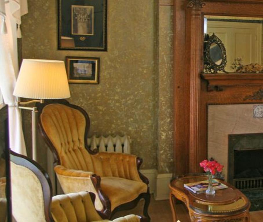 The Brumder Mansion Милуоки Номер фото