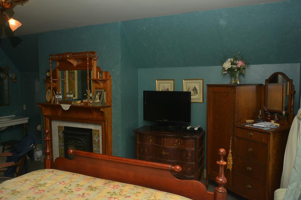 The Brumder Mansion Милуоки Номер фото