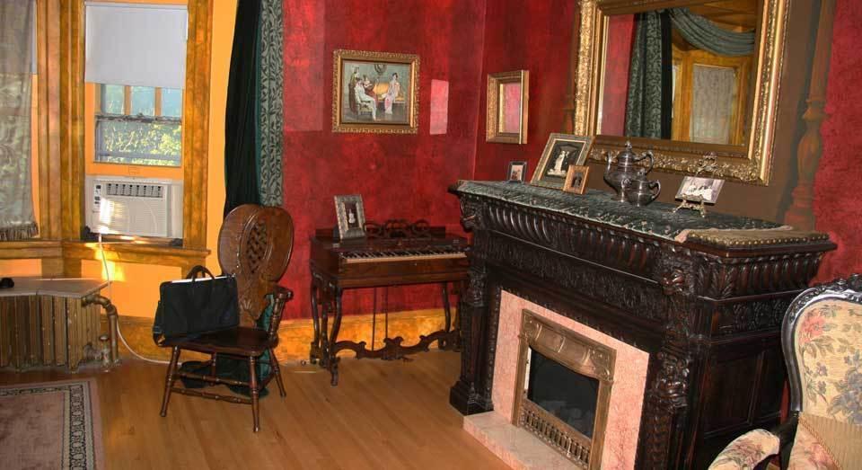 The Brumder Mansion Милуоки Номер фото